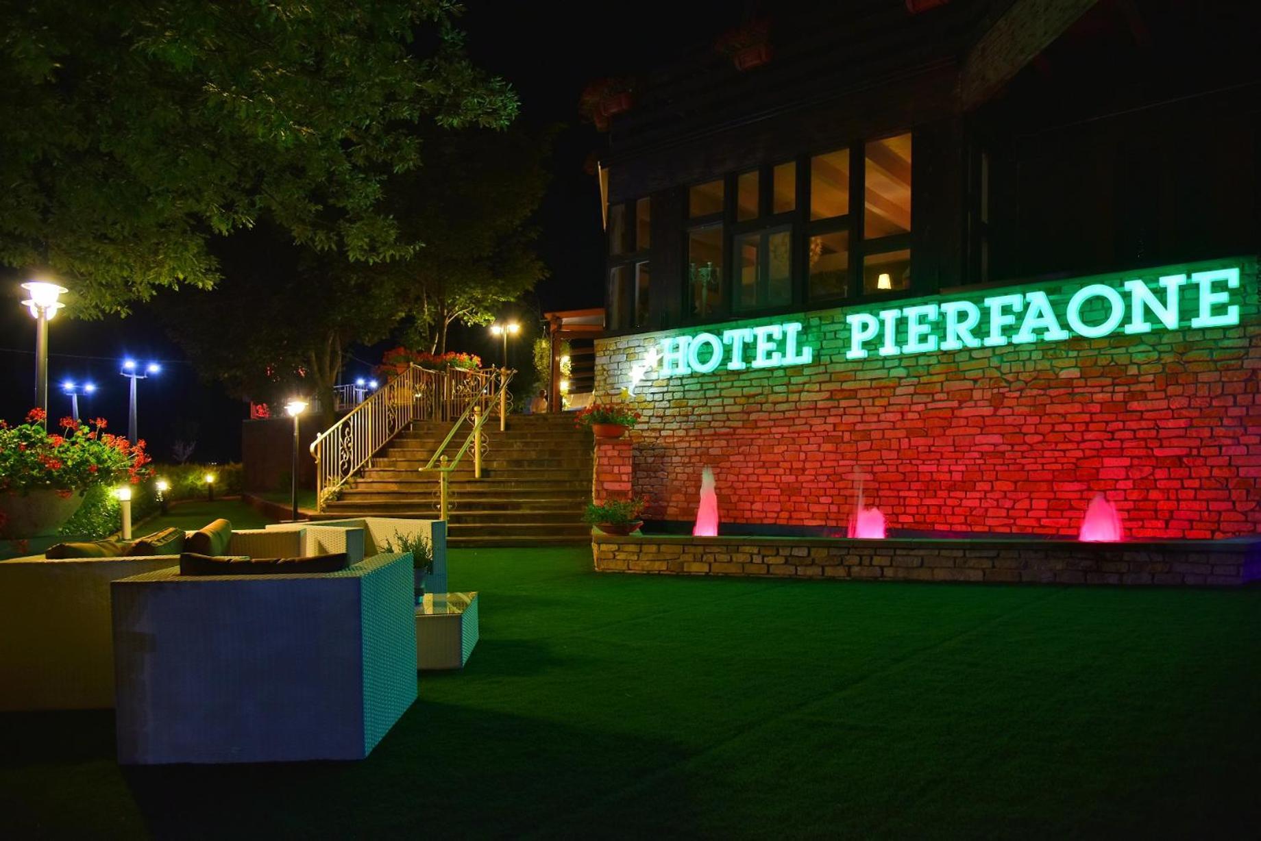 Hotel Pierfaone Abriola Ngoại thất bức ảnh